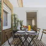 Apartamento 07 - In Front Of The