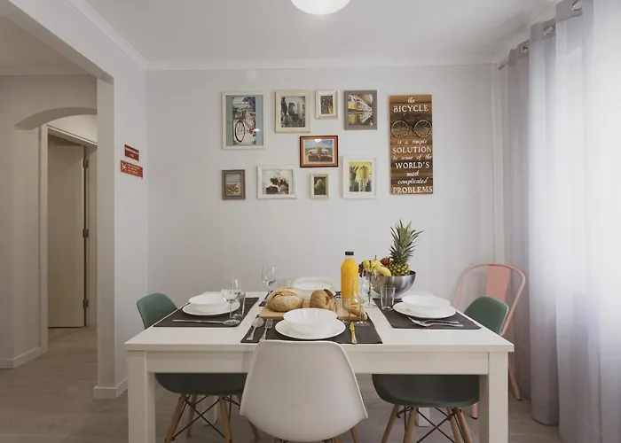 07 - In Front Of The * 佩尼契